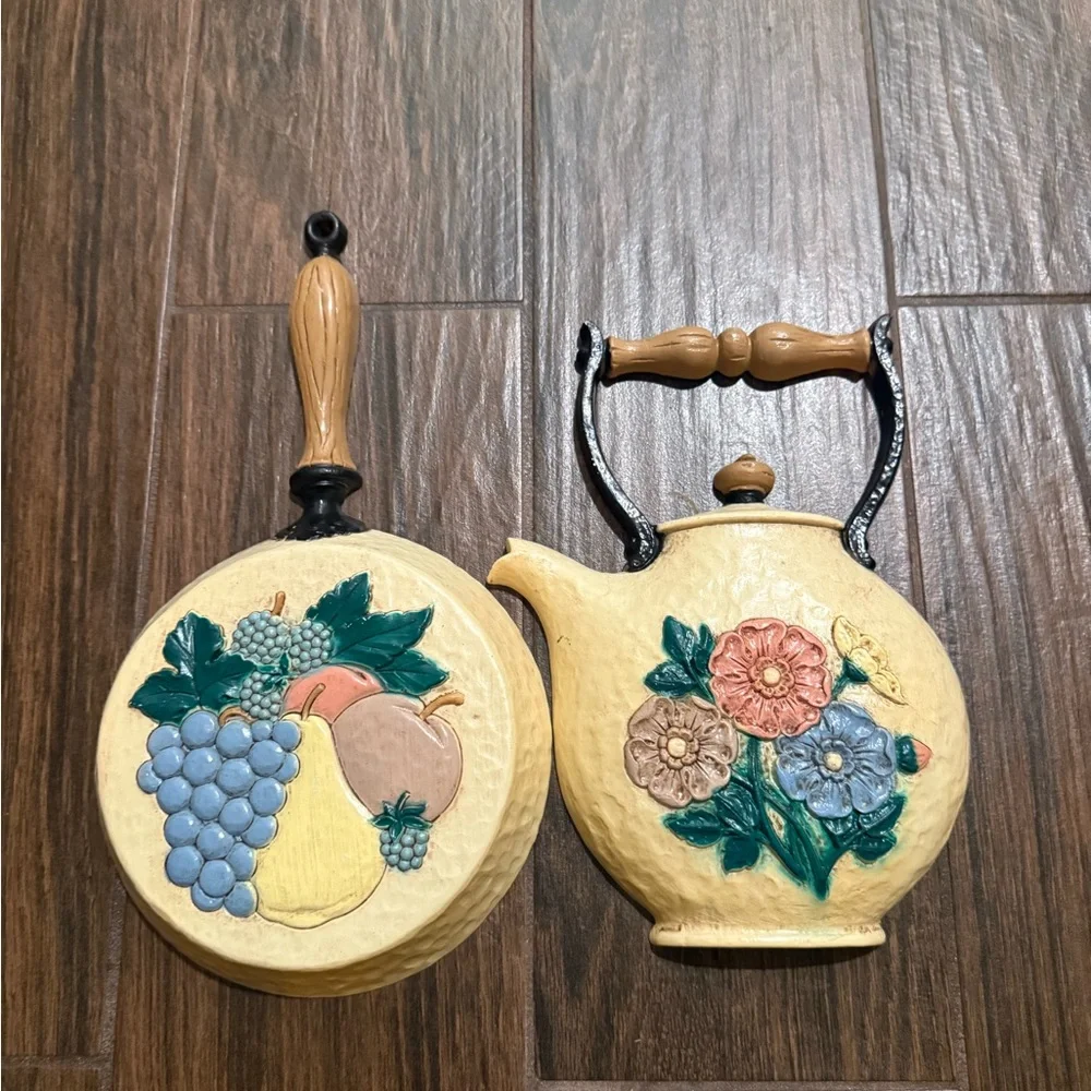 Vintage Yellow Wall Decor with Floral and Fruit Design plastic material